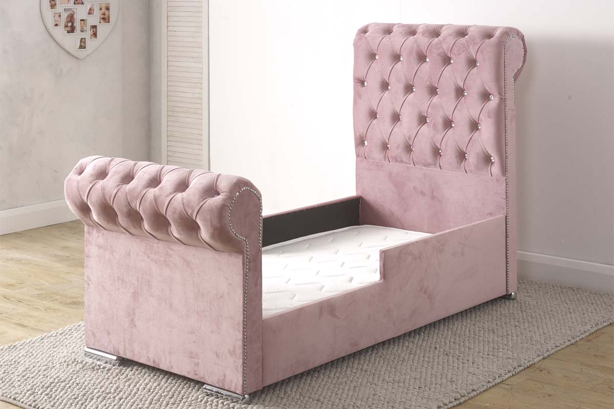 Victoria Cot Bed